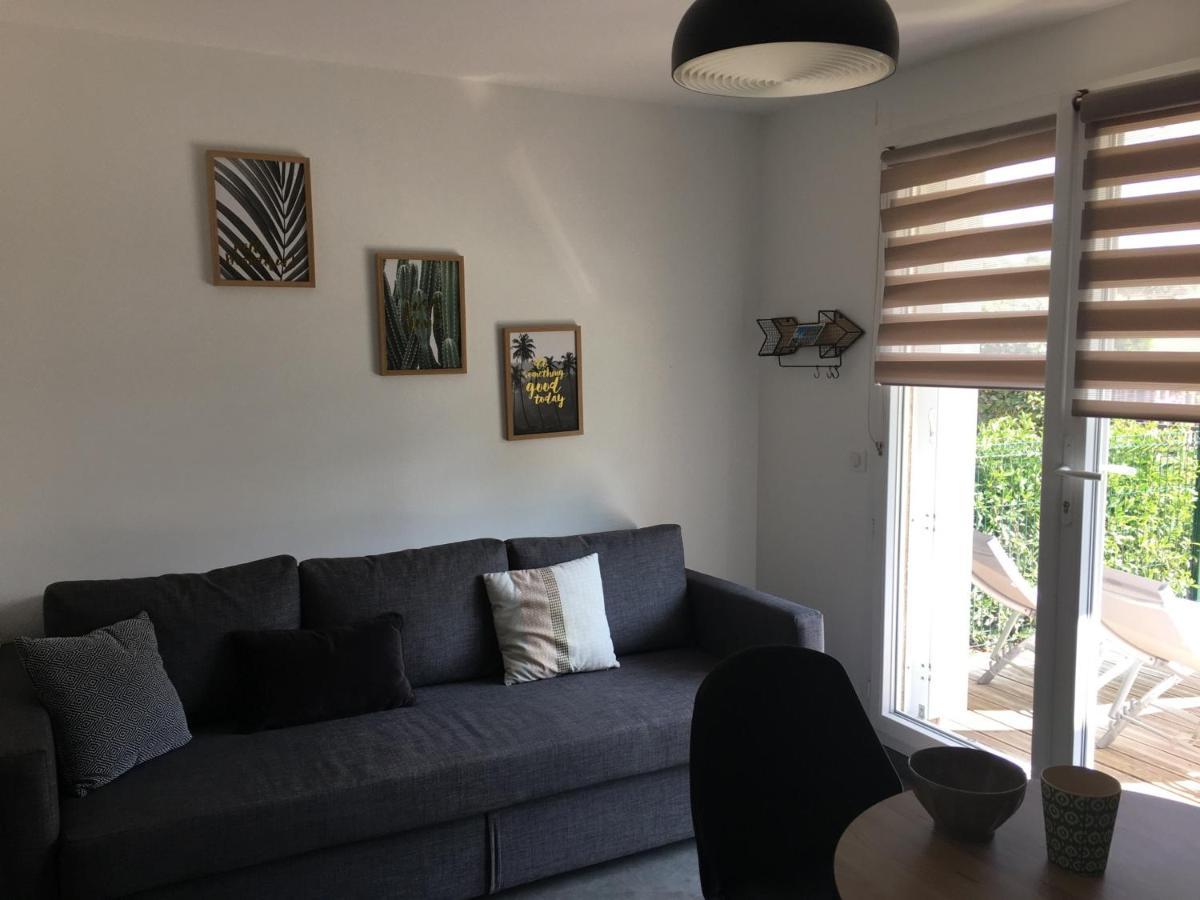 Studio Front De Mer Avec Terrasse Et Acces Direct Plage A Merville-Franceville - Fr-1-487-329 Εξωτερικό φωτογραφία
