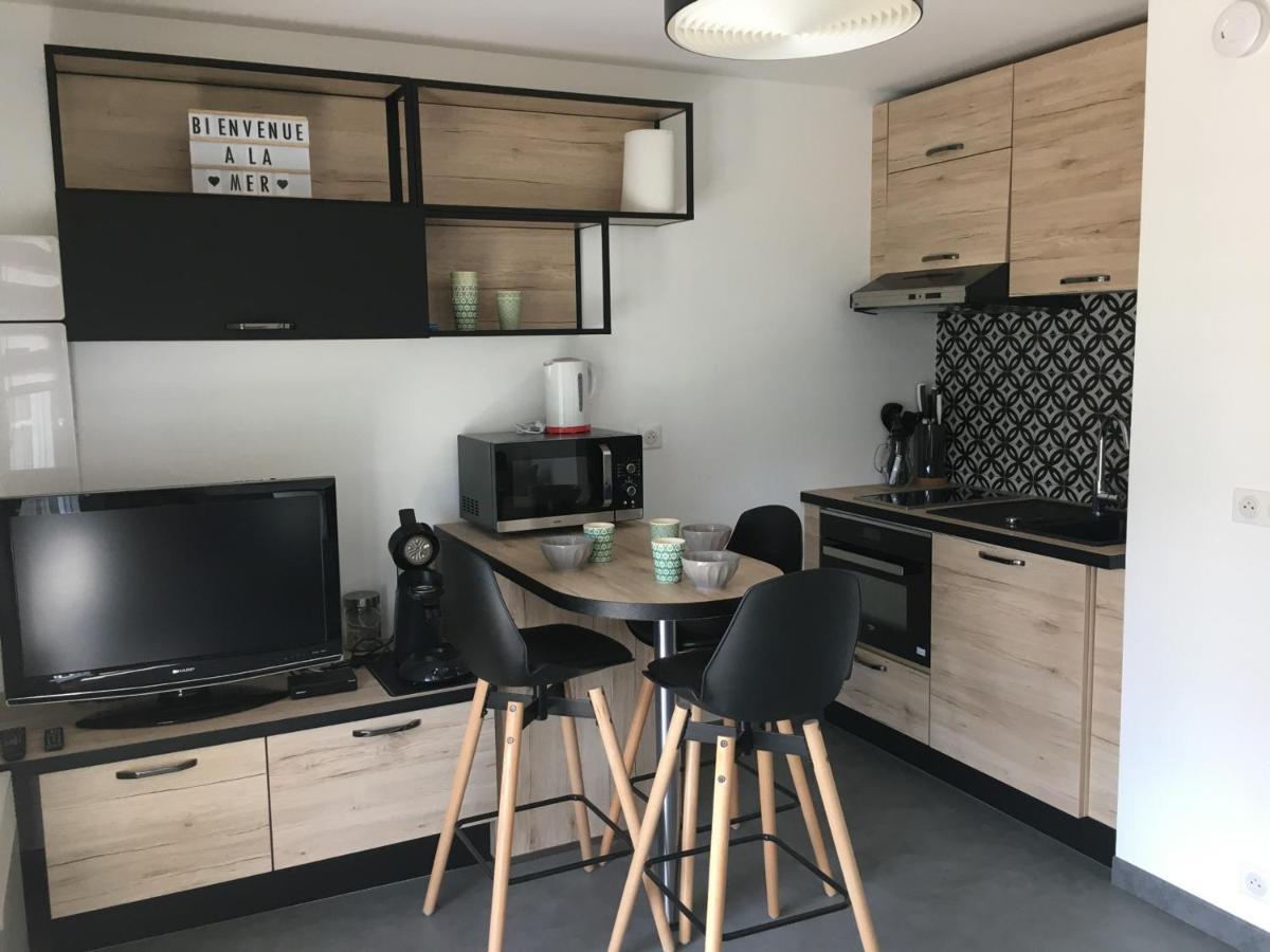 Studio Front De Mer Avec Terrasse Et Acces Direct Plage A Merville-Franceville - Fr-1-487-329 Εξωτερικό φωτογραφία