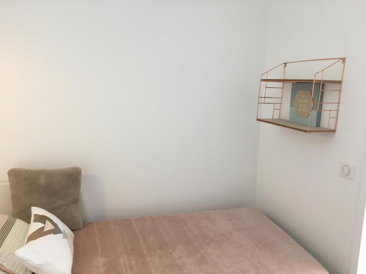 Studio Front De Mer Avec Terrasse Et Acces Direct Plage A Merville-Franceville - Fr-1-487-329 Εξωτερικό φωτογραφία